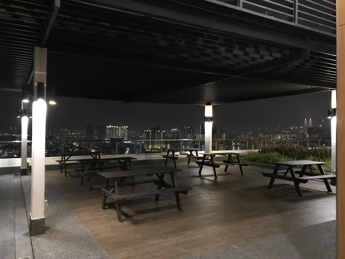 Kiara East Dex *