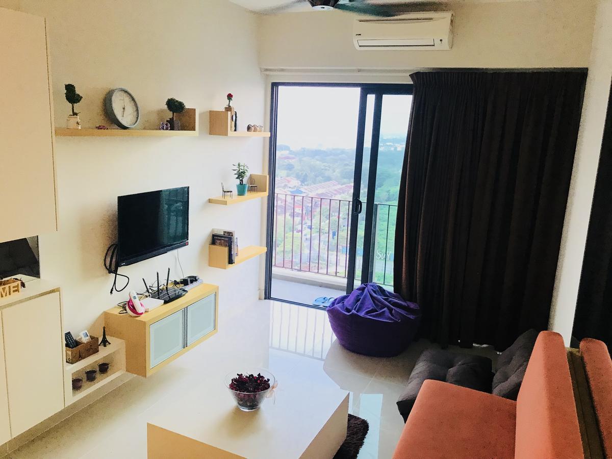 Kiara East Dex