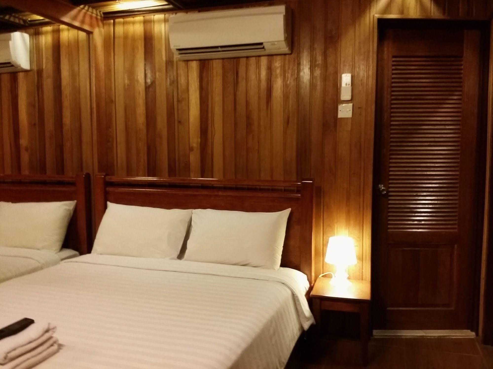 Rainforest Albergue *