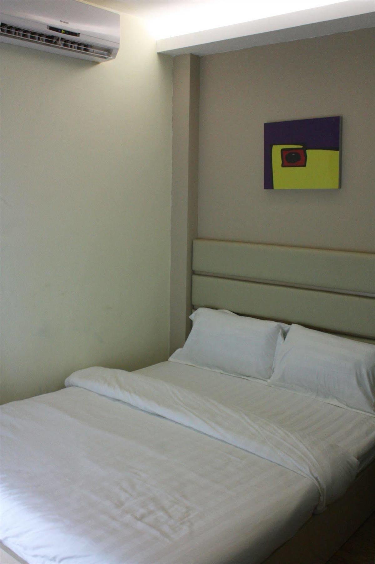 Oyo 89837 Ocean 77 Hotel