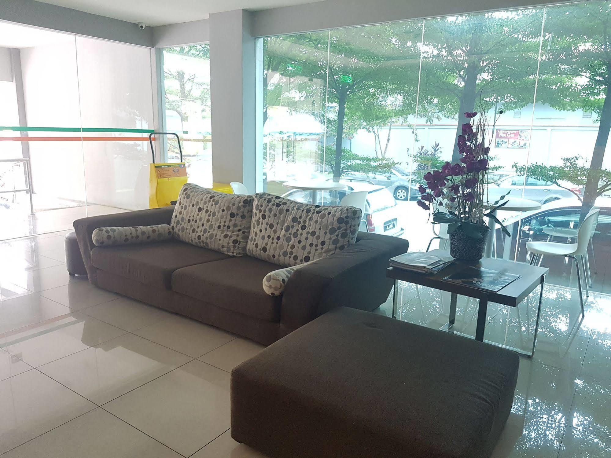 Swing & Pillows - Kl Sg Besi Formerly Known As U Pac 2*