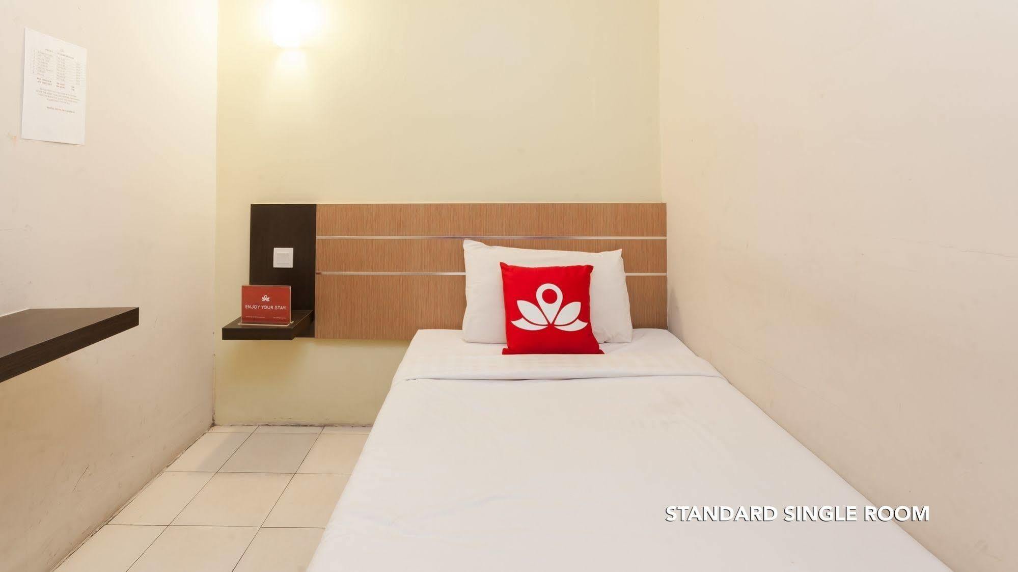 Hotel Oyo 182 Simms Grand