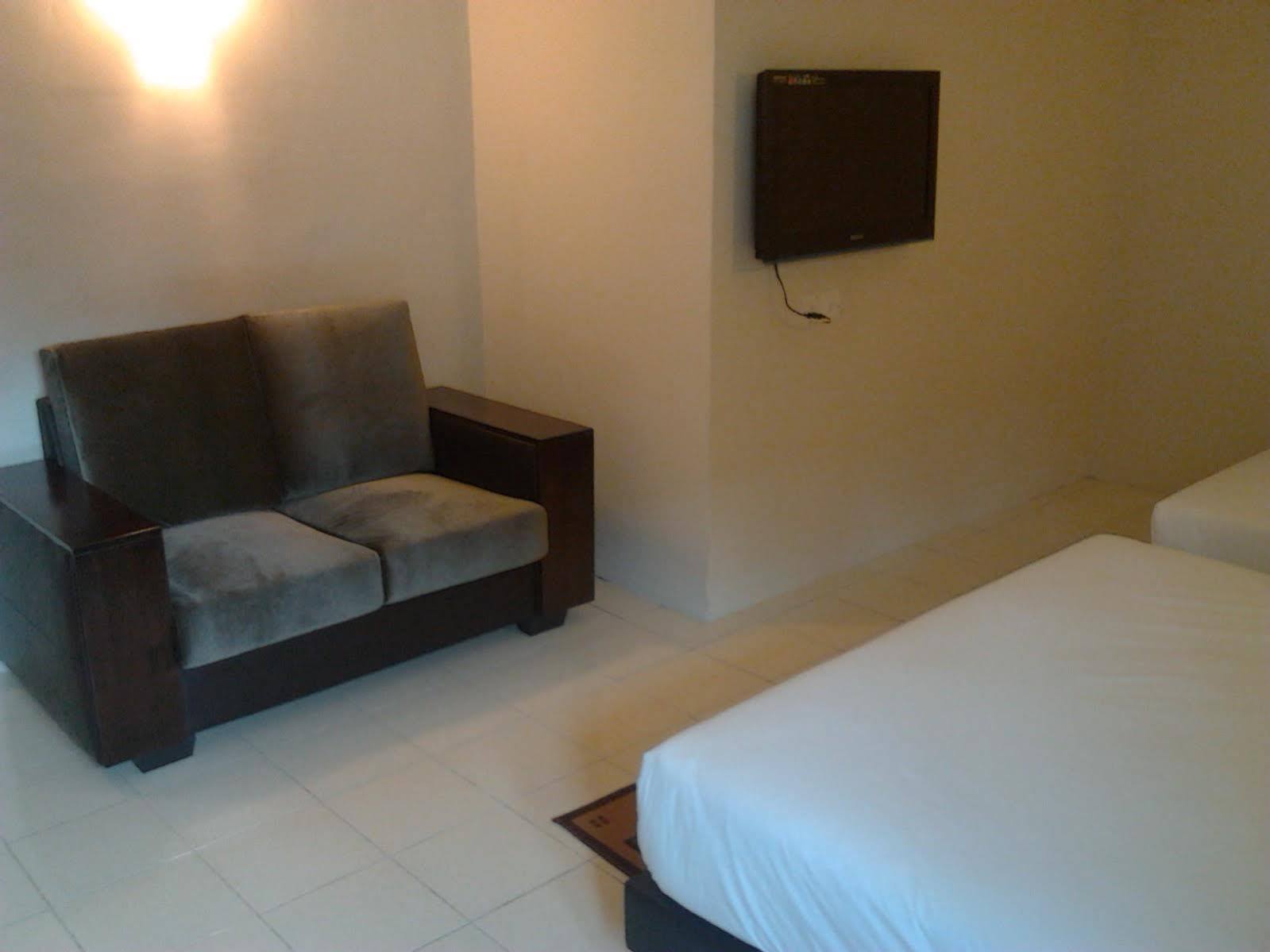 Oyo 182 Simms Grand Hotel Kuala Lumpur