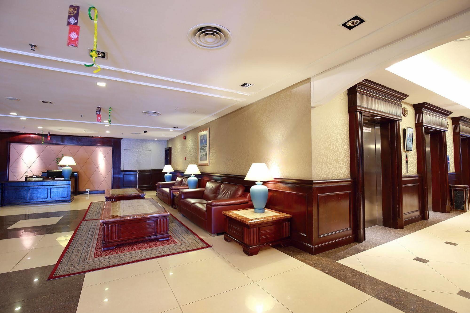 Hotel The Regency