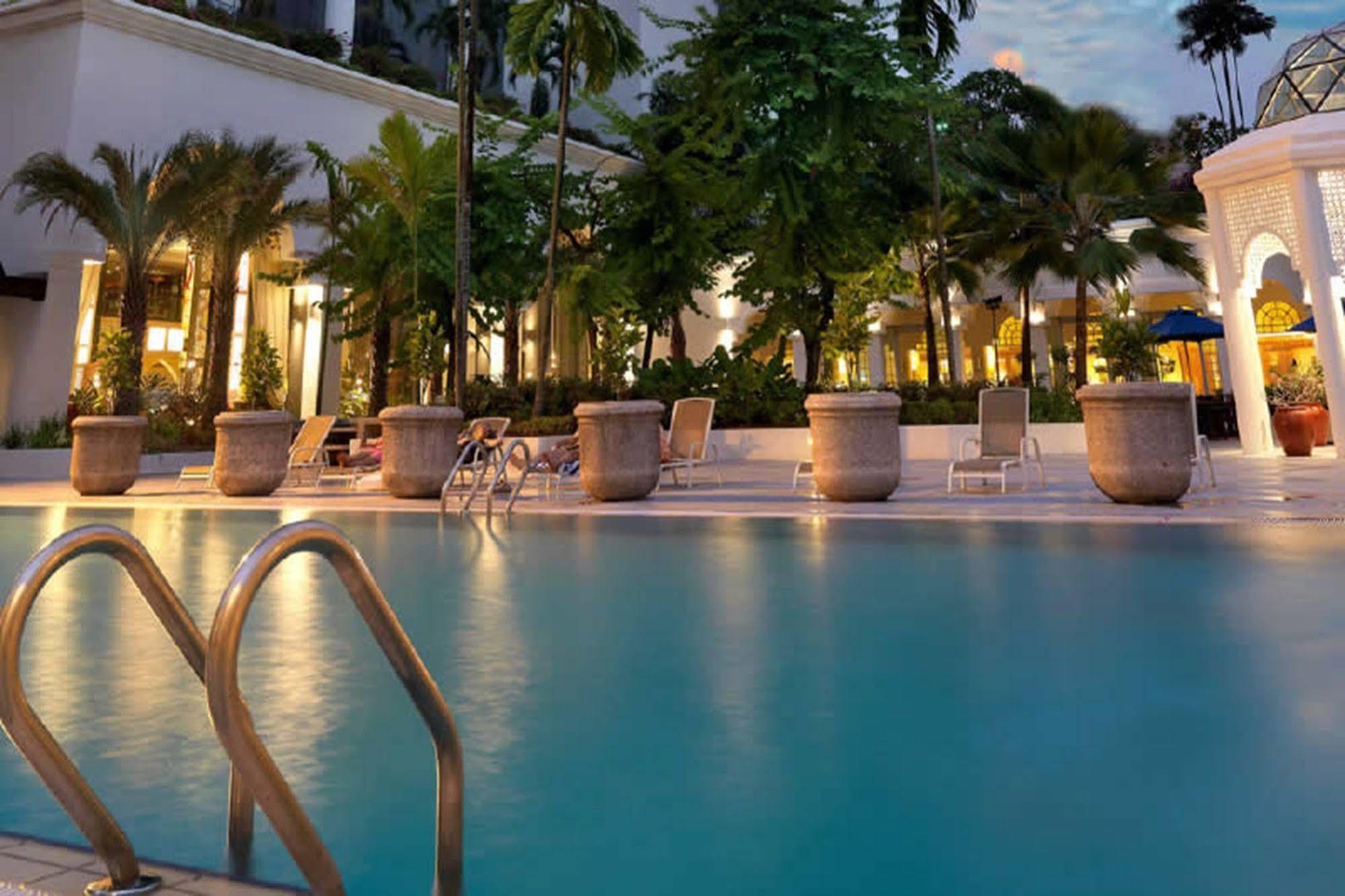 Istana Centre Hotel 5*