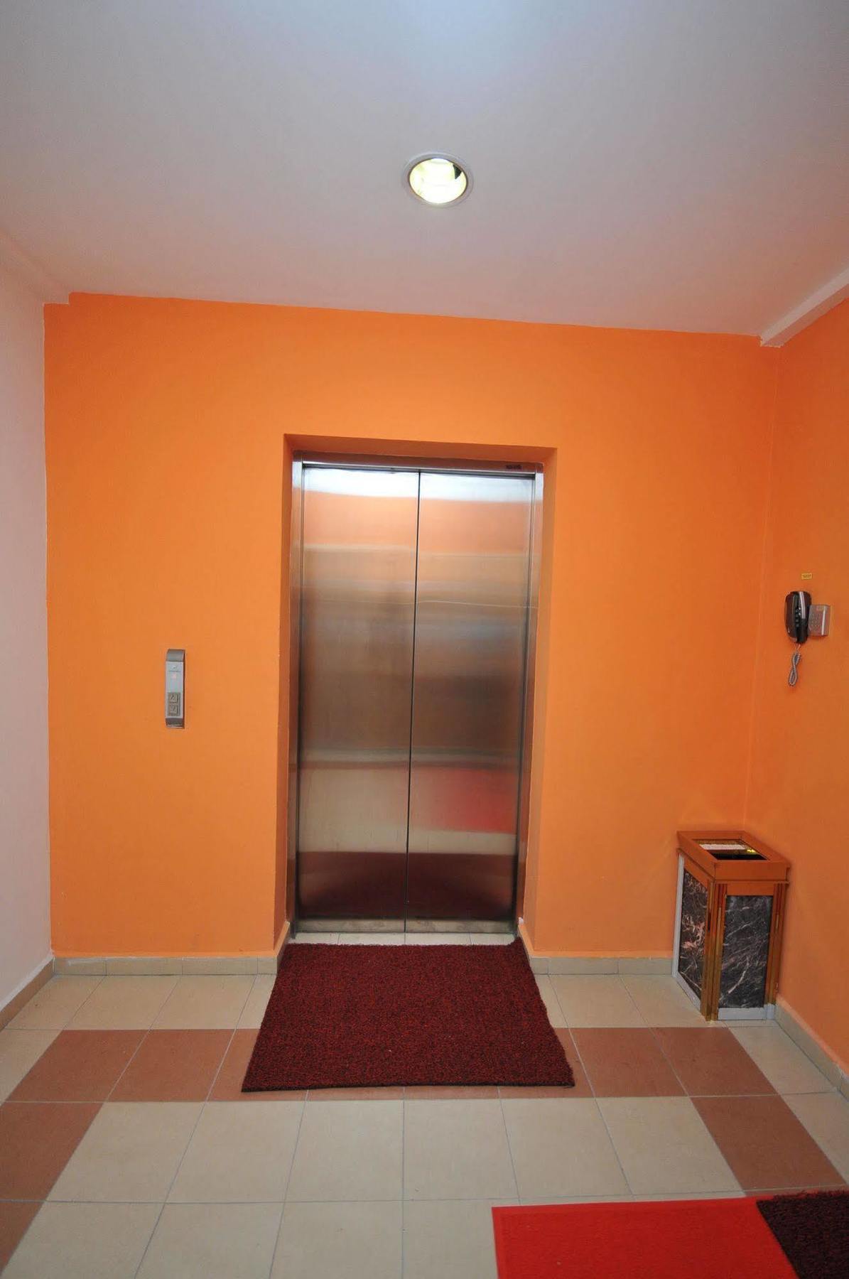 First Centro Hotel *