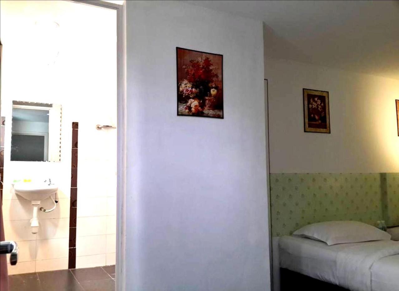 Hotel Lucky 11