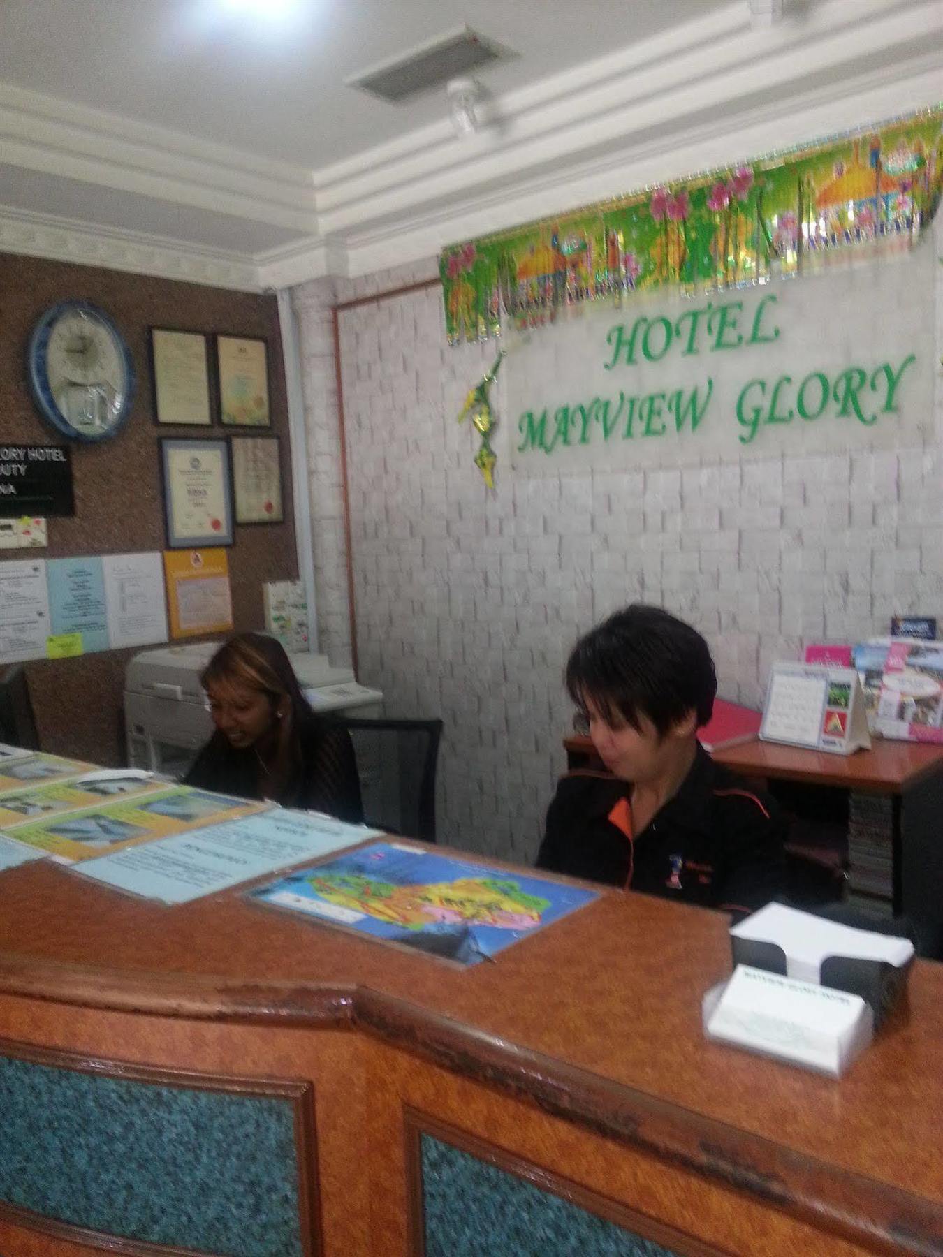 Oyo 390 Mayview Glory Hotel
