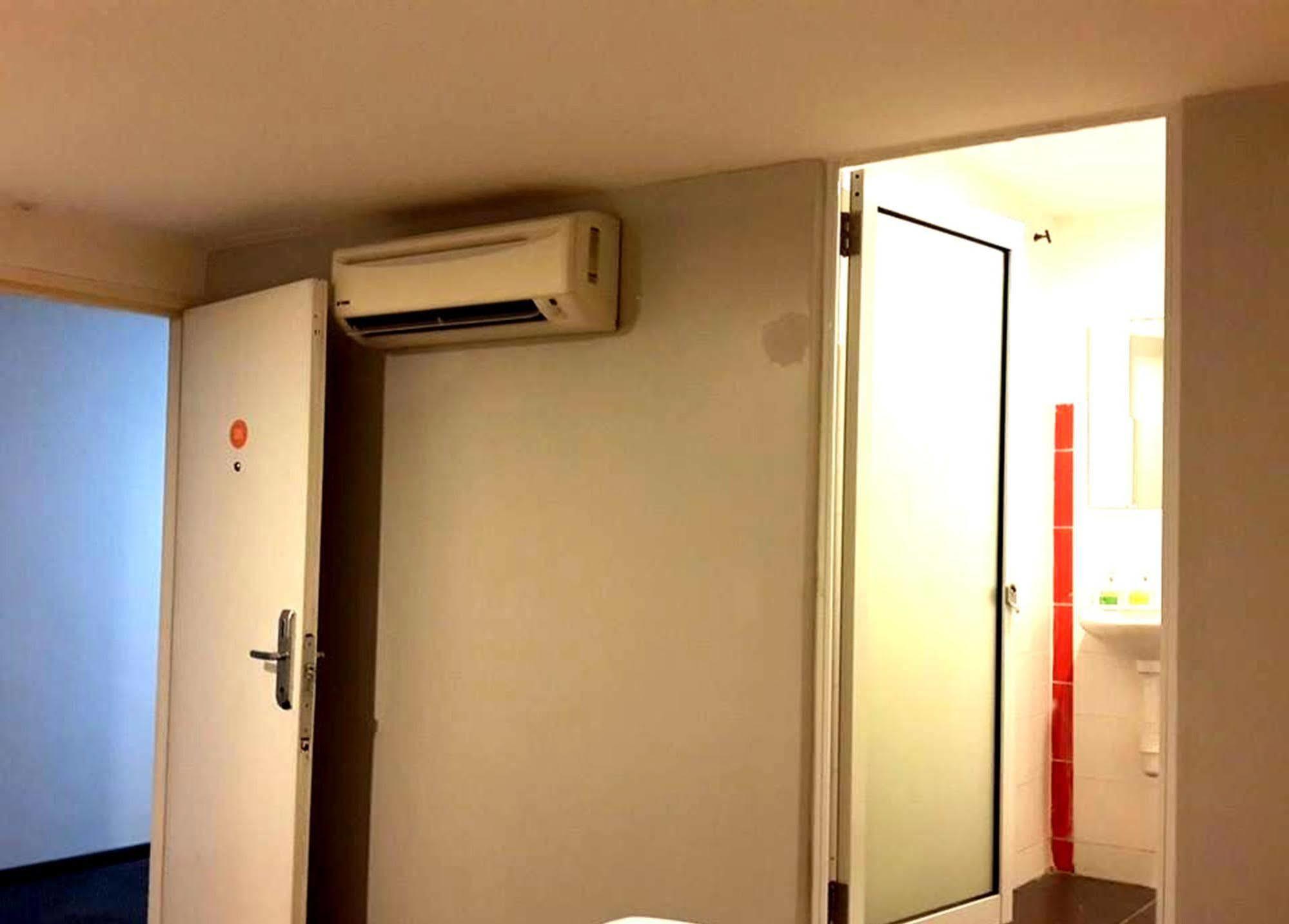 Lucky 11 Hotel 2*