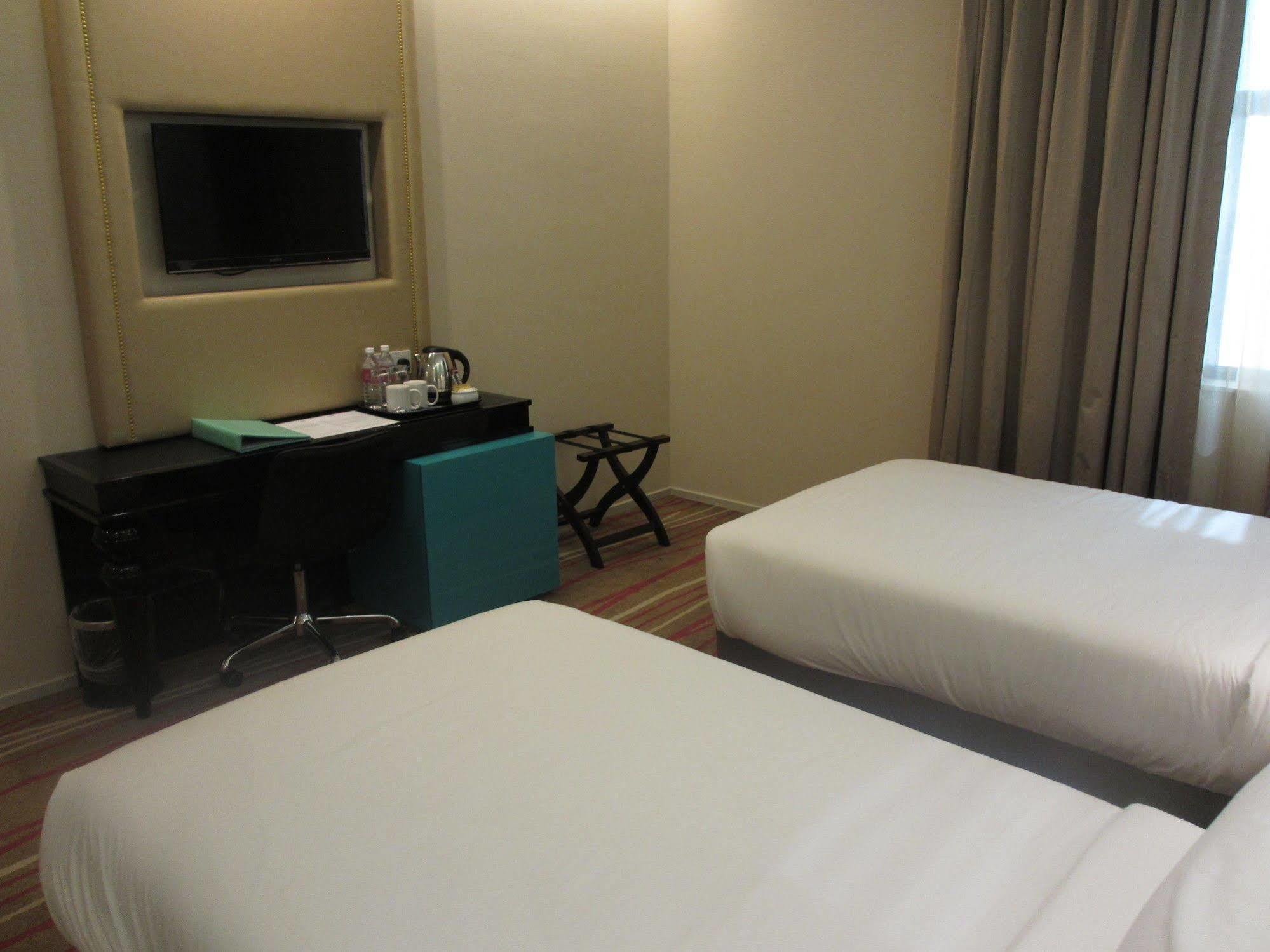 Cosmo 4* Kuala Lumpur