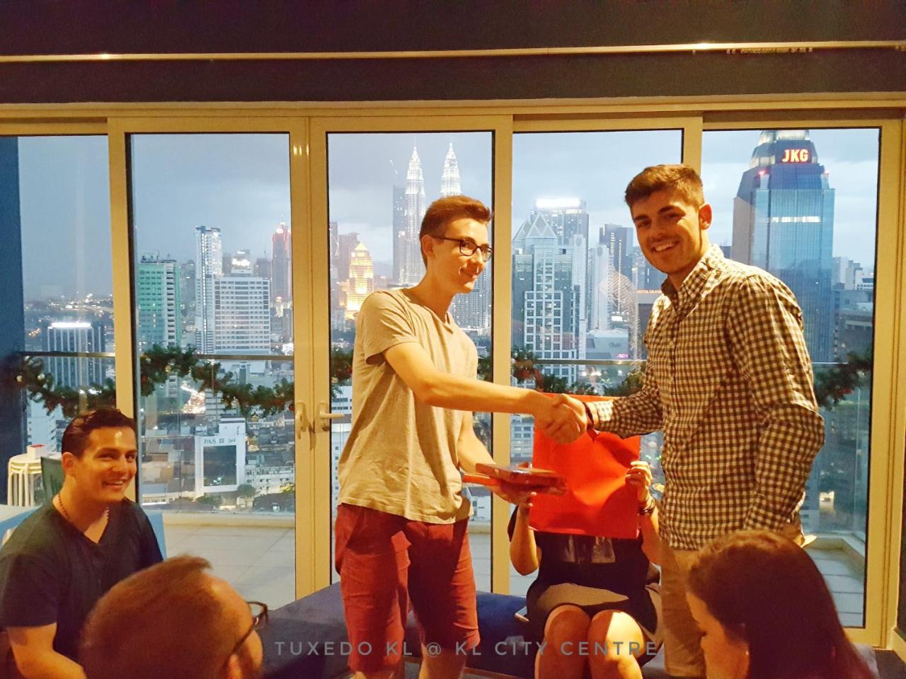 Tuxedo Kl No.1 Rooftop Pool W Skyscraper Views Hostel Kuala Lumpur