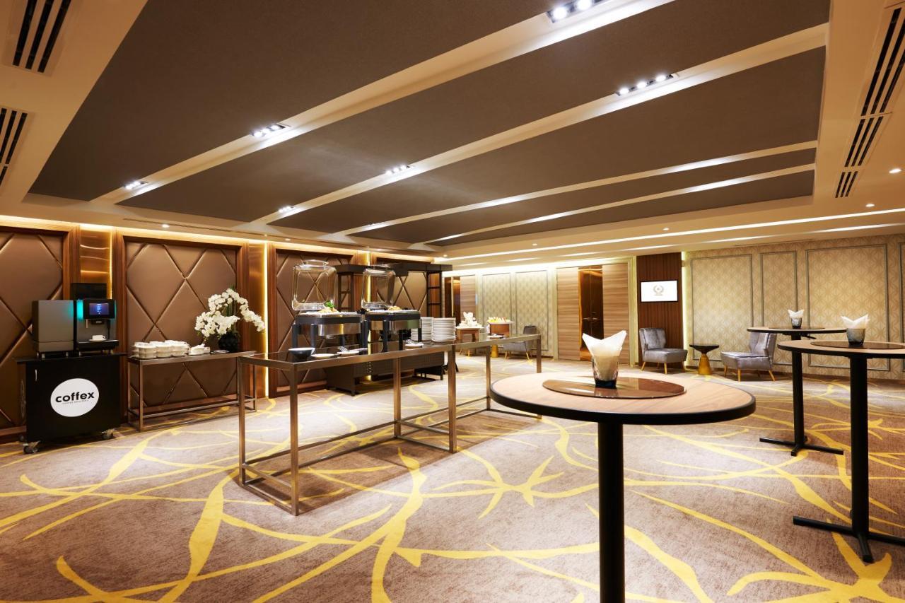 Cosmo Hotel