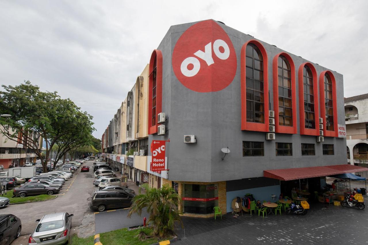 Oyo 422 Reno