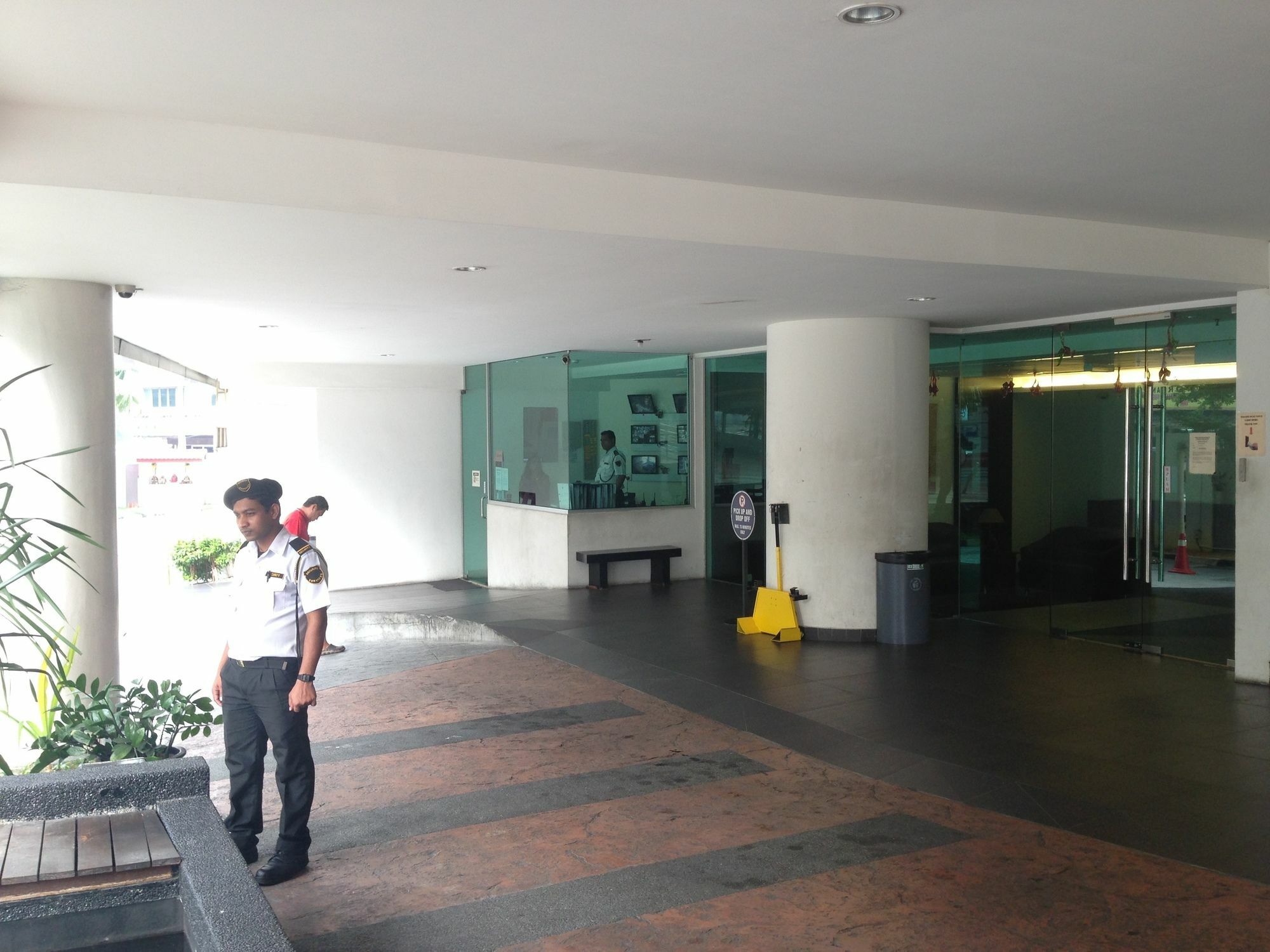 Apartment Kl Service At Taragon *