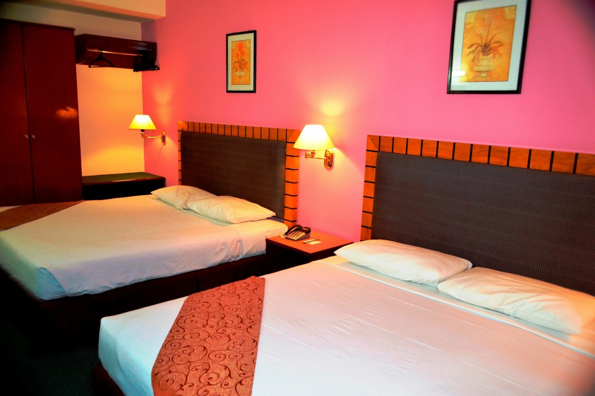 Caliber Hotel