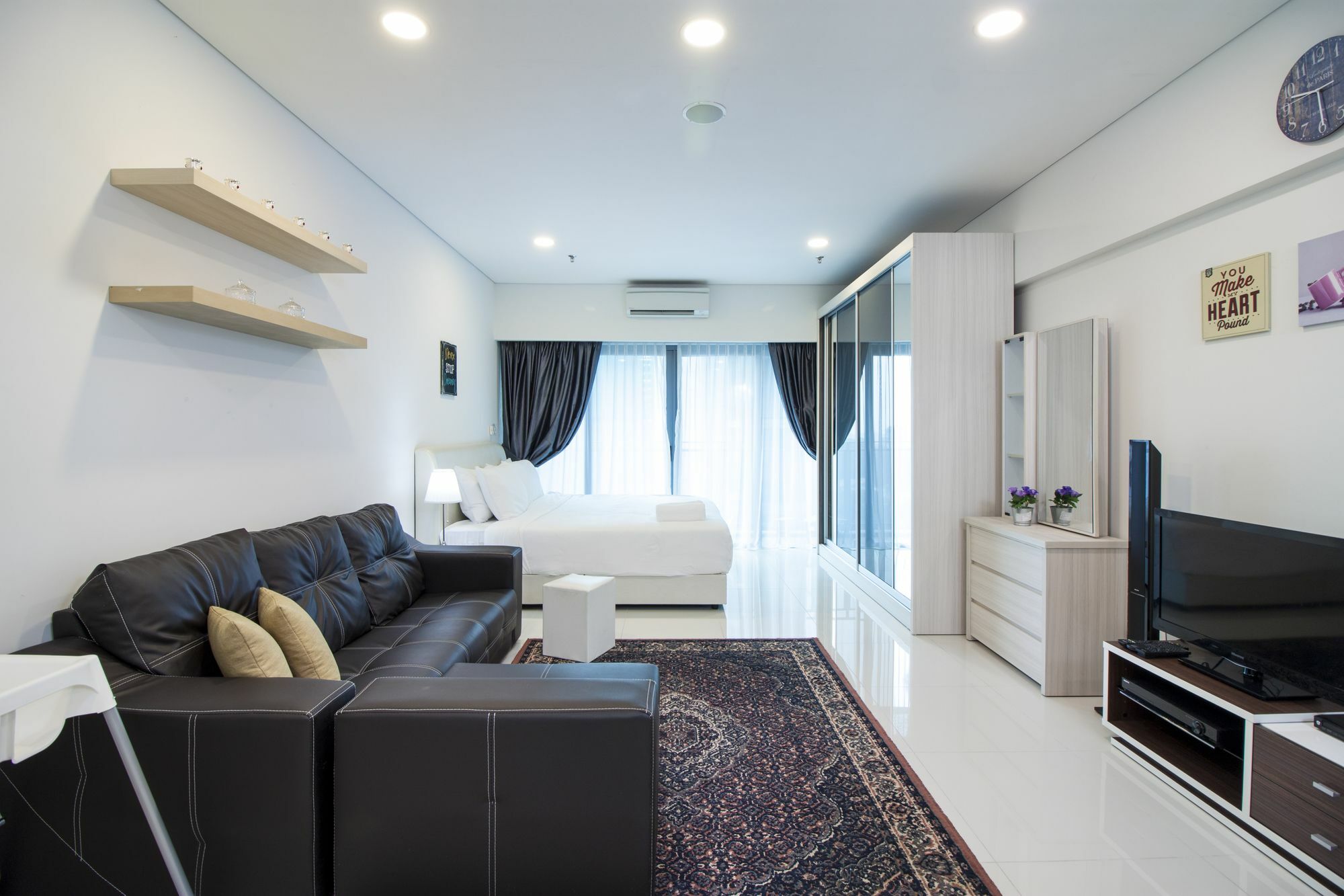 Summer By Plush Apartment *