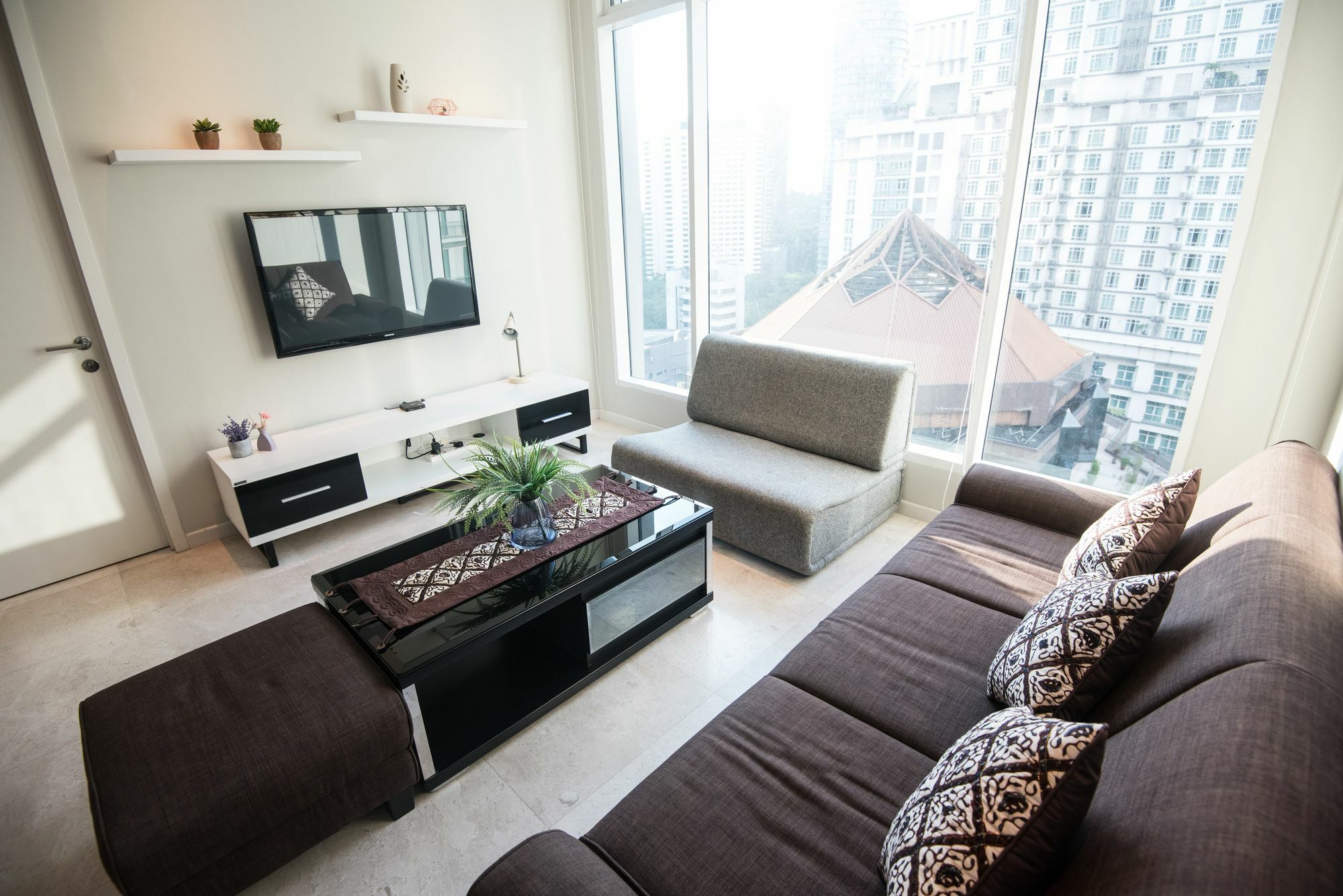 Apartment Soho Suites Klcc By Aloha