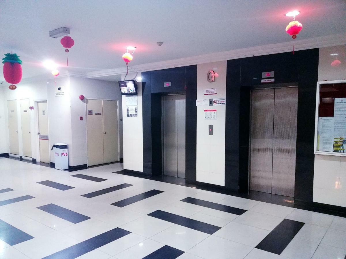 Pangsapuri Large 4bedroom Homestay Pv6 With Large Swimming Pool Kuala Lumpur