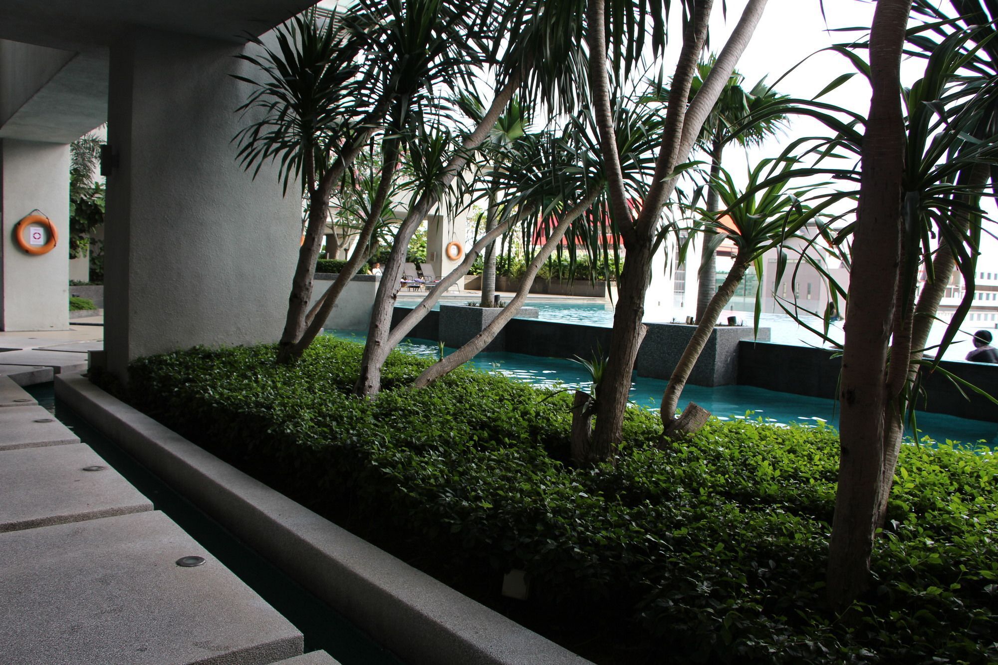 R&d Services Apartment *