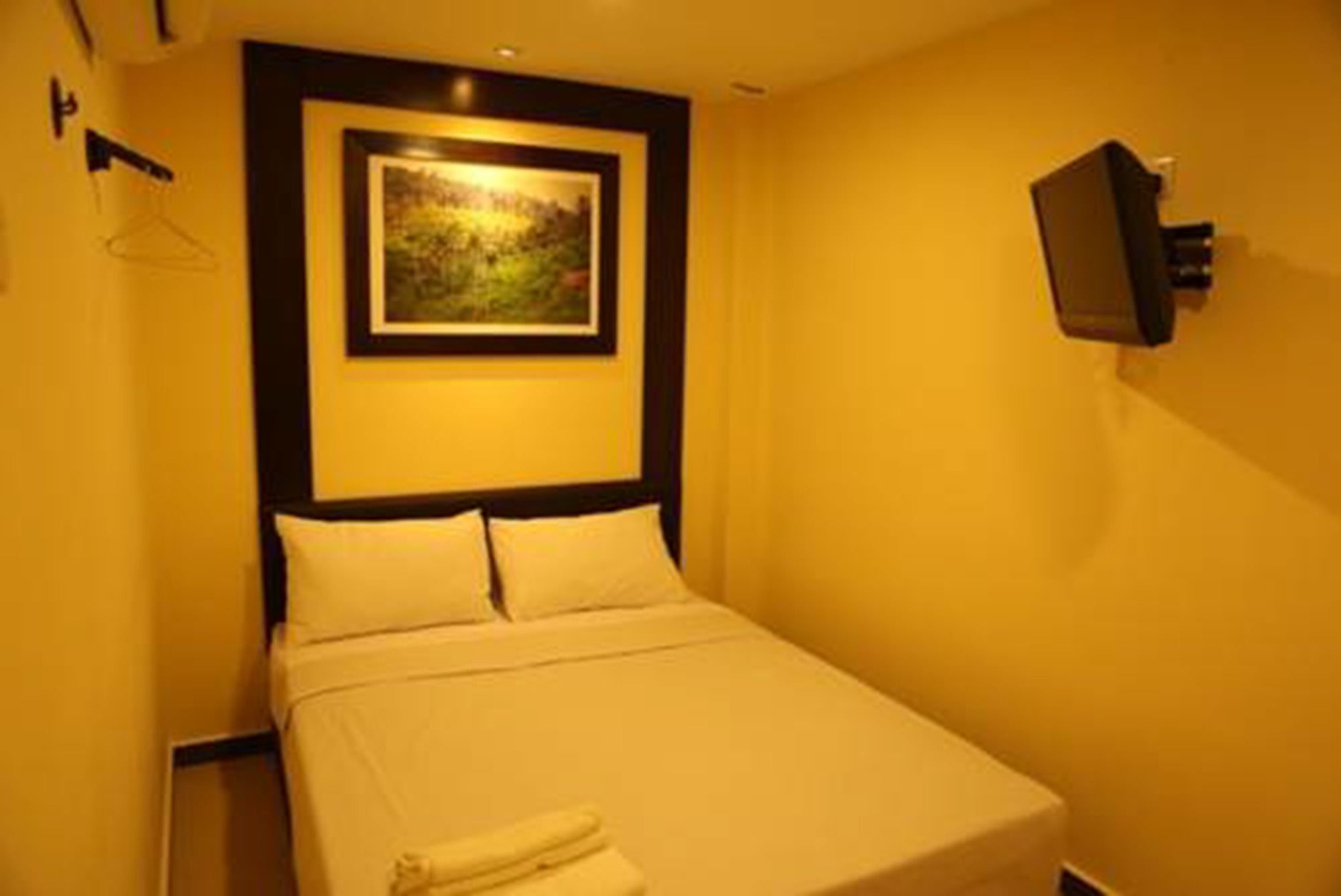 Seniman Sentul Hotel
