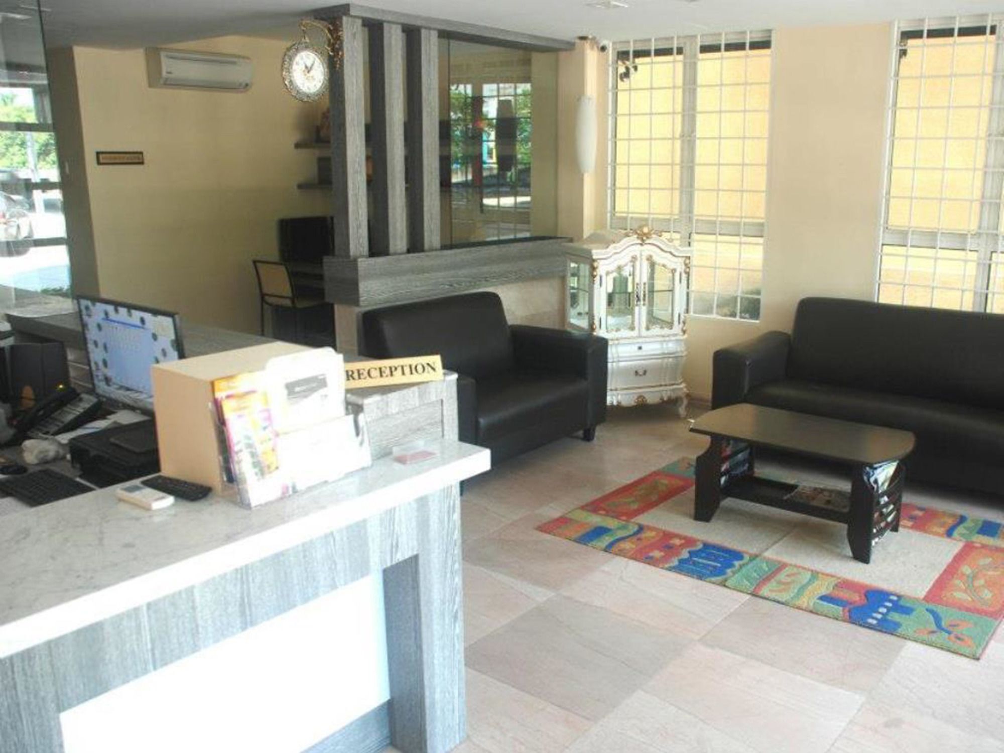 Hotel Seniman Sentul