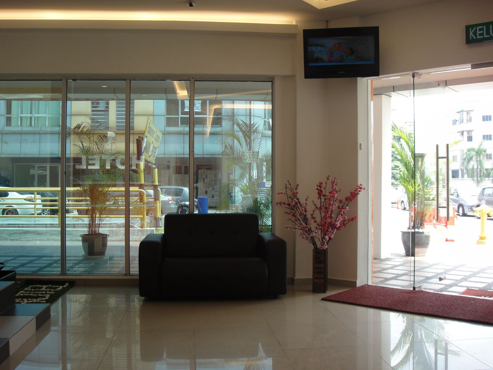 1 Kuchai Hotel 3*