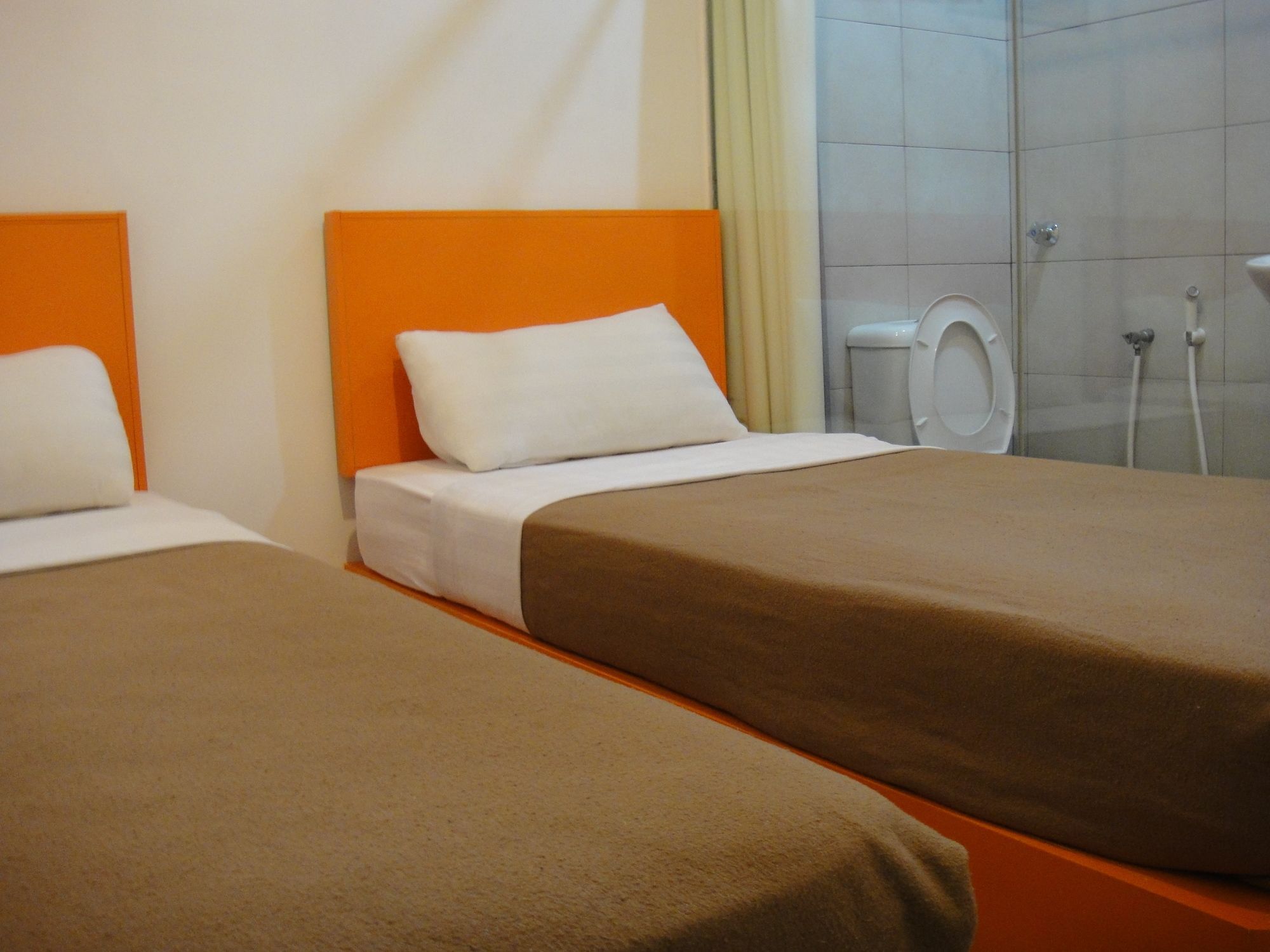 1 Kuchai Hotel