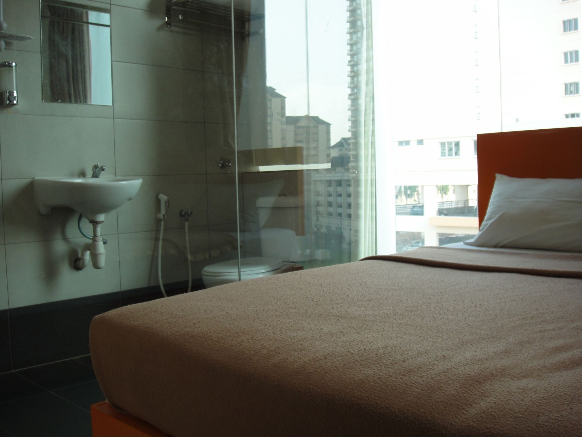Hotel 1 Kuchai 3*