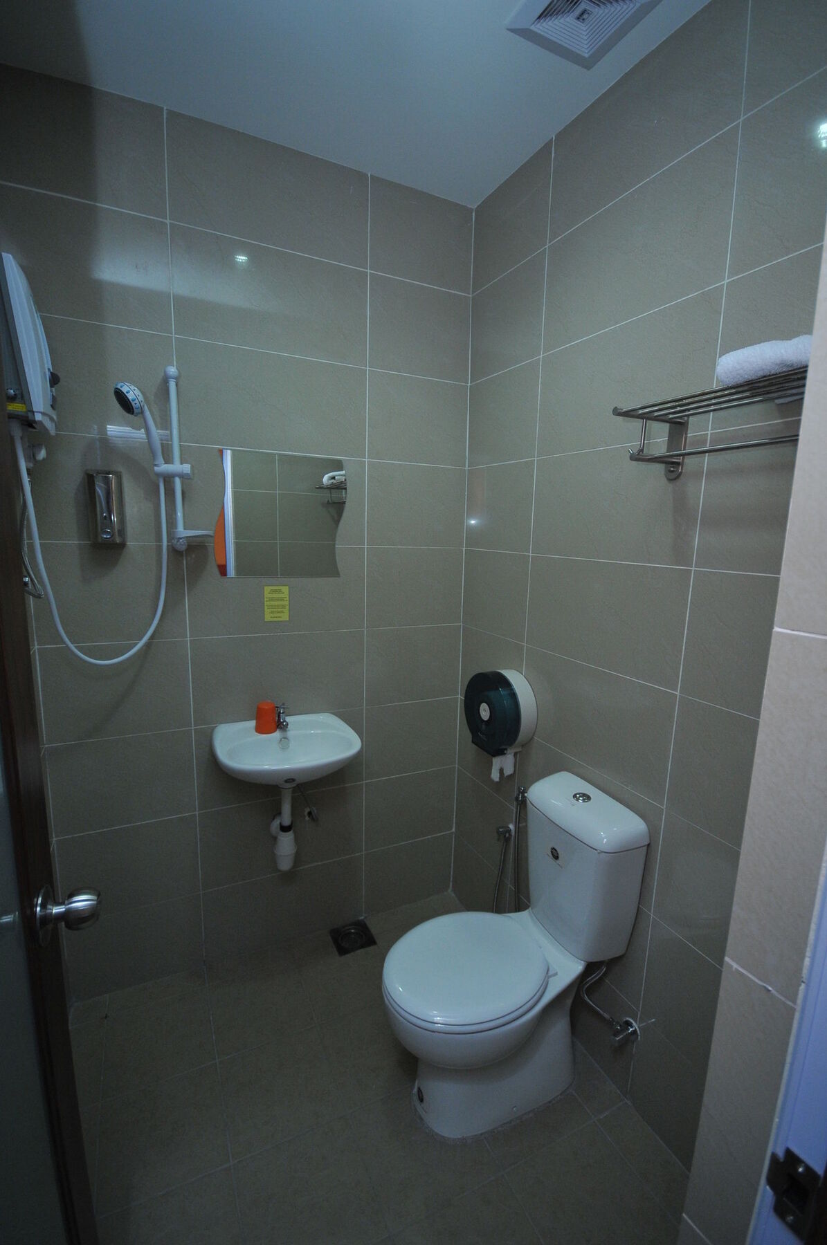 Khách sạn First Centro Hotel *