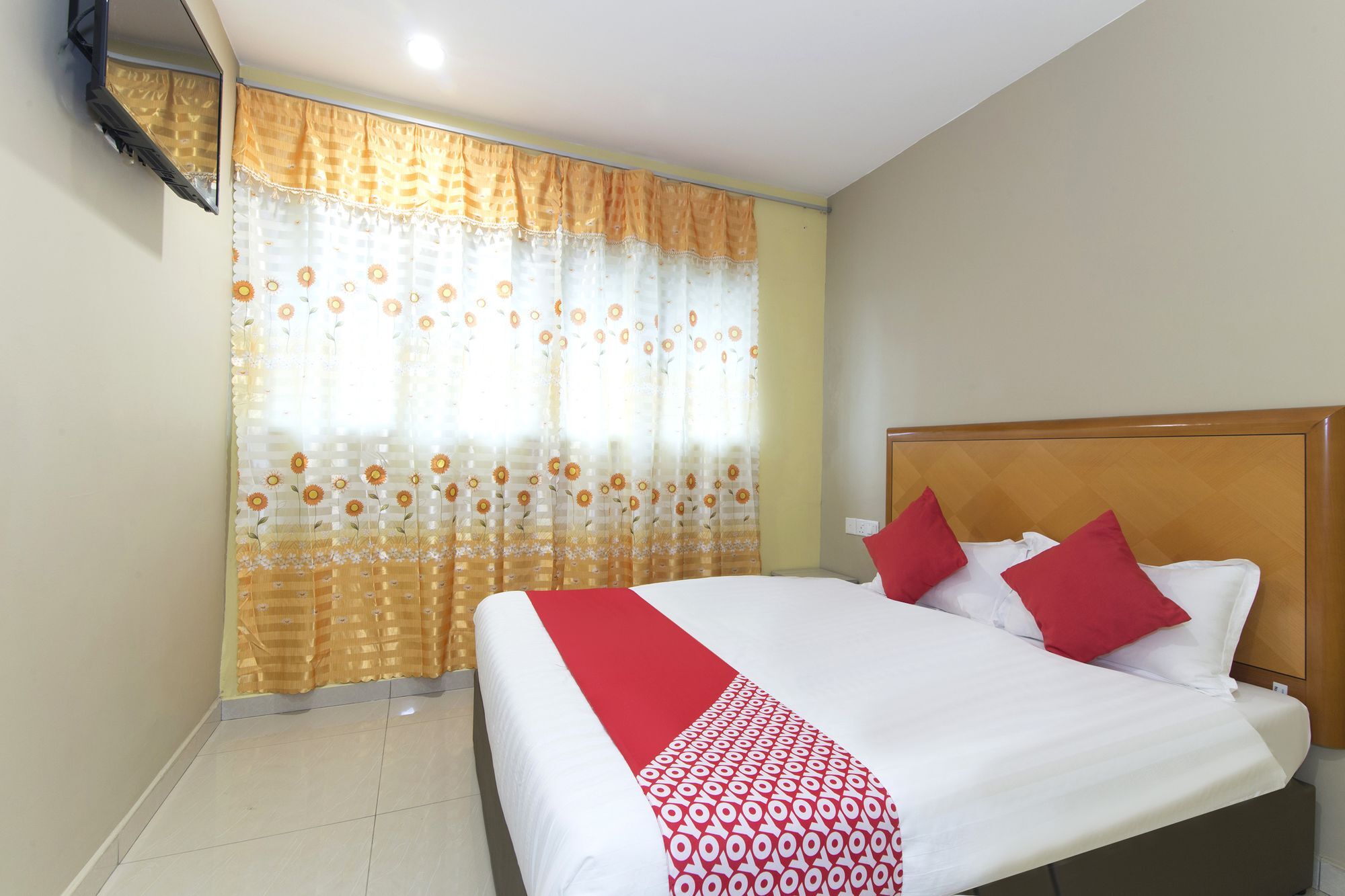 Oyo 338 Raja Bot Hotel