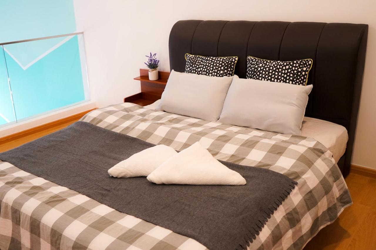 Cozy Modern Loft By De Lux @ Ekocheras, Kl * Kuala Lumpur