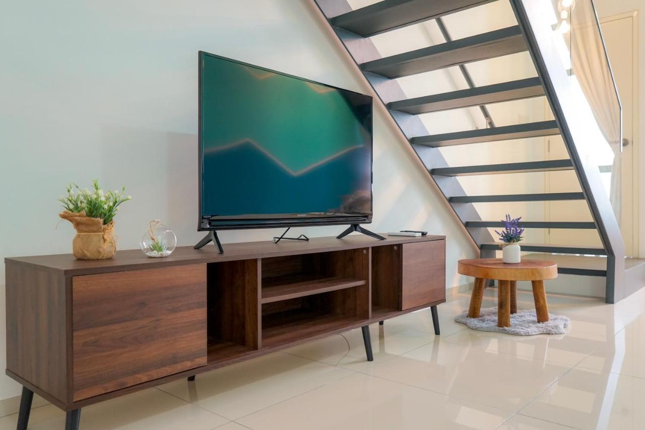 Apartemen Cozy Modern Loft By De Lux @ Ekocheras, Kl