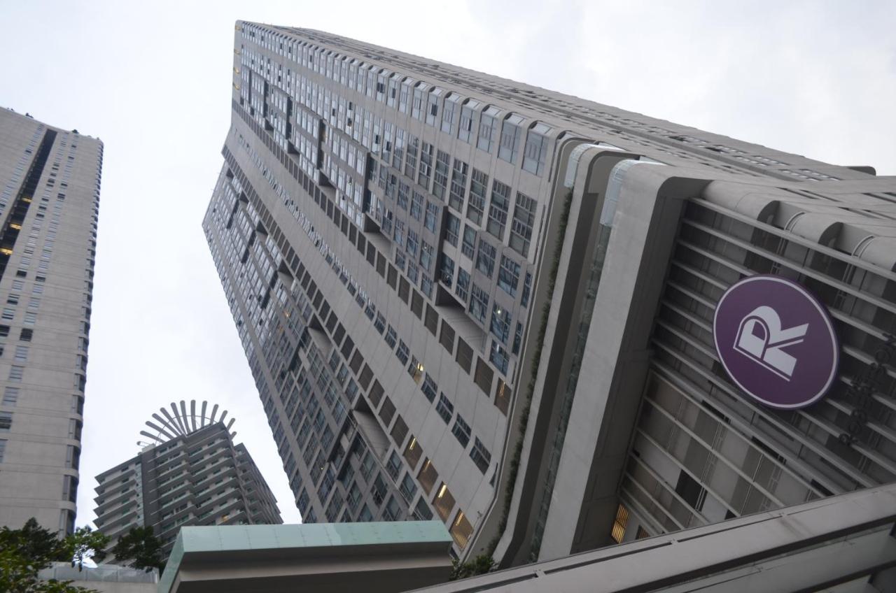 The Robertson By Kl Moonlight Suites Bukit Bintang Bed & Breakfast