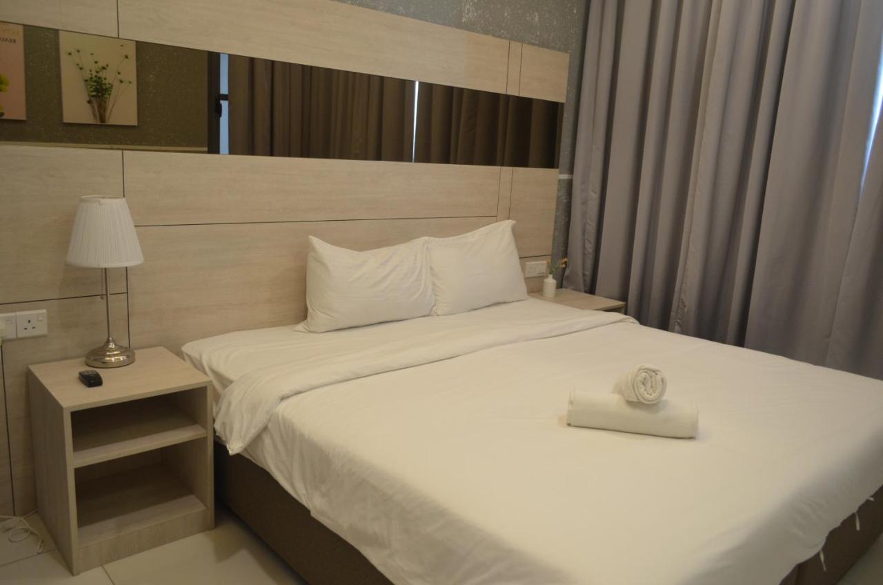 The Robertson By Kl Moonlight Suites Bukit Bintang Bed & Breakfast *