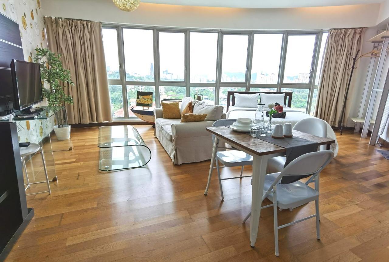 Apartment Klcc Inifinity Pool - The Regalia Residences & By Kl Minsu *
