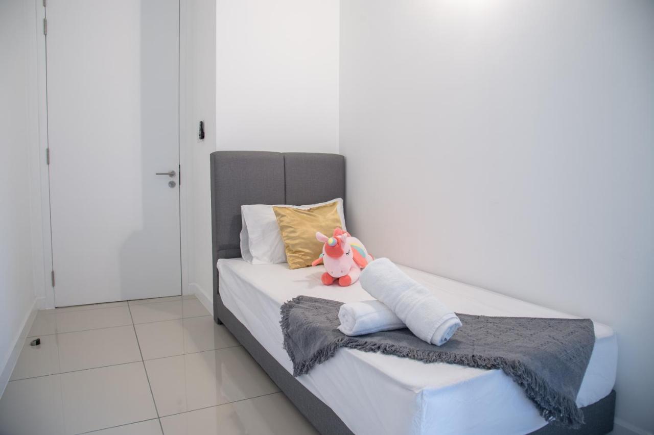 Apartment Le Pavillion Puchong By Widebed Upto 6pax *