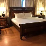 Unique Suite At Times Square Kl