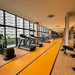 3Br / 9 Pax / Sunway Velocity / Mrt / Lrt