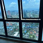 Vortex Suites Klcc Della