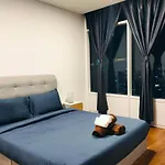 Vortex Suites Klcc By Rahat
