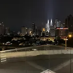 Klcc View Luxury Suites & Klcc View Sky Pool At Regalia Residence