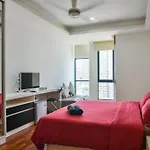 Couple Suite At Casa Residency 5 Mins Walk To Lrt, Jalan Alor & Bukit Bintang