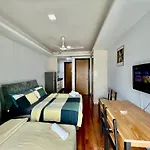 Couple Suite At Casa Residency 5 Mins Walk To Lrt, Jalan Alor & Bukit Bintang
