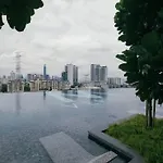Pure White Home 8Pax M Vertica Mrt Infinity Pool