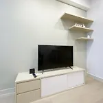 Studio At Neu Suites By The Relaxstay