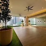 Agile Bukit Bintang Home Stay Service