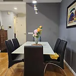 St Mary Klcc 3Br6Pax Twin Towers View