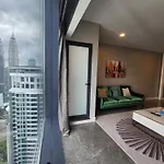 The Platinum 2 Premium Suite By Reluxe