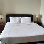 Plaza Service Apartment Times Square