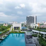 Kids Friendly Homestay At Riana Dutamas